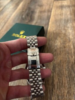 Rolex Oyster Perpetual - 7