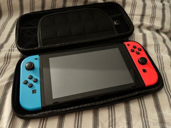 Nintendo Switch (2017) - 7