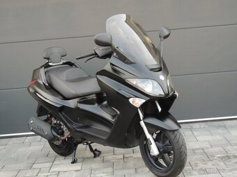 PIAGGIO X EVO 125 2015 20 tis.km - 7
