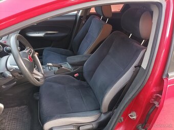 Honda Civic 2.2  103kW ZNÍŽENÁ CENA - 7