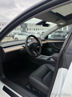 Tesla Model 3 RWD 2023 - 7