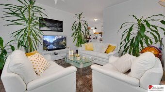 REB.sk ponúka na predaj moderný 11 izb. dvojdom na 1128 m2 p - 7