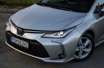 Toyota Corolla Sedan 1.8 Hybrid e-CVT - 7