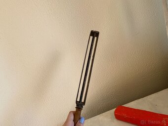 RETRO OSTRIČ NA BRITVU - 7