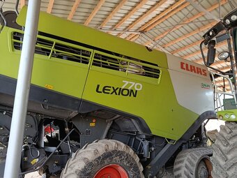 Predám kombajn CLAAS LEXION 770 - 7