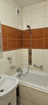 NA PRENÁJOM - ZREKONŠTRUOVANÝ 2 IZBOVÝ BYT, 55M2 HUMENNÉ - 7