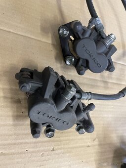 suzuki sv650 vyfuk kryt strmen podsedlovka kyvna chladič - 7