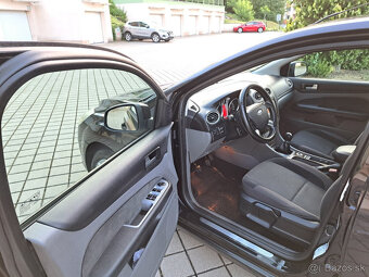 Ford Focus 1.8 TDCI 85 KW Ghia Facelift R.V.2009 - 7
