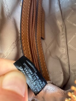 Michael Kors crossbody kabelka - 7