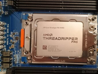 MC62-G40 + Ryzen Threadripper PRO 3945WX 4Ghz 12-Core sWRX8 - 7