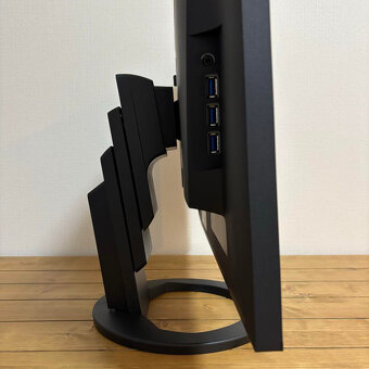 Výkonná PC zostava s WIN 11 a TOP stojanom + Monitor EIZO - 7