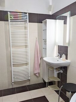 Na prenájom 2-izbový byt s terasou, 75 m², Kvetná ulica, Rov - 7