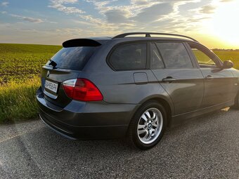 BMW e91 318d 90kw - 7