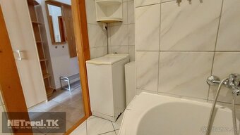 ROMANTICKÉ BÝVANIE – ATYPICKÝ PODKROVNÝ- Garzónka - - 7
