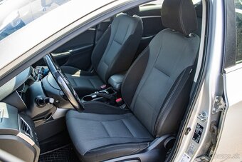 Hyundai i30 CW 1.6i CRDi VGT Family - 7