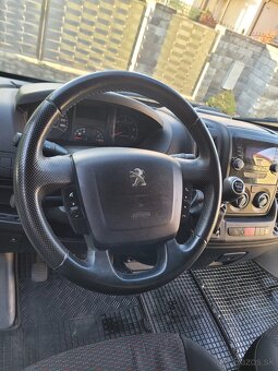 Predám Peugeot Boxer 2,2 hdi 110kw. - 7