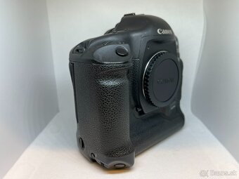 Canon EOS 1D - 7