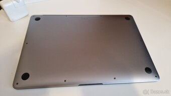 Predám - MacBook Air M1 13", 16GB, 256GB SSD - 7