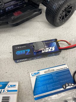 1:10 RC Short Course LRP Twister 2WD - 7