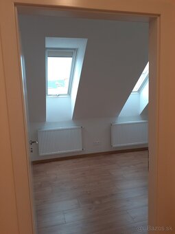 2-izbový byt na námestí - 7