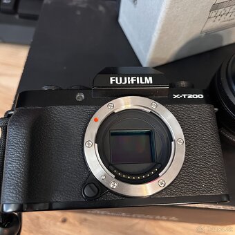 FUJIFILM X-T200 + príslušenstvo - 7