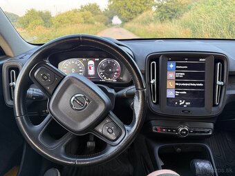 Volvo XC40 2019 d3 110kw manuál - 7