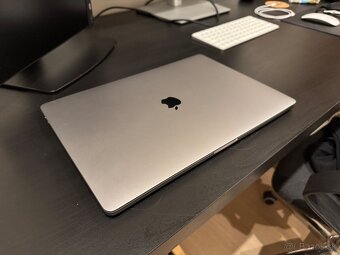 MacBook Pro i9 16GB / 1TB - 7