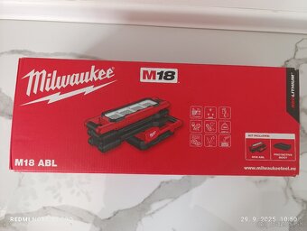 Milwaukee pracovné LED svetlo - 7