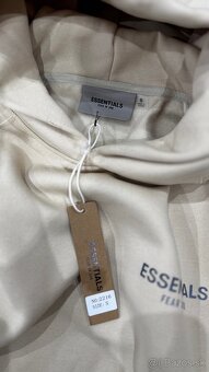 Fear of God Essentials mikina s kapucňou – béžová - 7