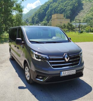 Na prenájom 8+1 minibus - 7