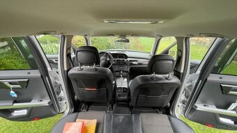 MERCEDES BENDZ 4 MATIC - 7
