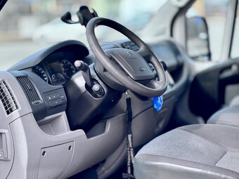 9 miestny Citroen jumper - 7