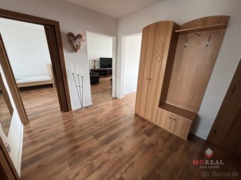 3 izbový byt balkónom a garážou Topoľčany- Mravenisko / P - 7