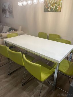 Stôl so stoličkami - 7