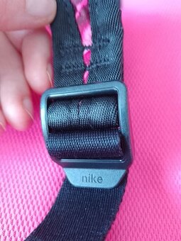 Praktický ľahučký batoh Nike - 7