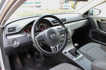 Volkswagen Passat B7 Sedan 2.0 TDI BMT - 7