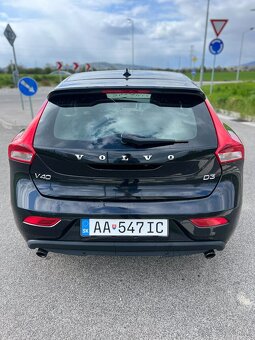 Volvo v40 d3 nafta automat - 7