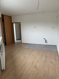 Predáme štýlovú garsónku v centre Nitry s pivnicou - 7