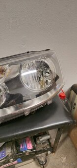 Volkswagen T5.1 facelift OEM Halogénové svetlá - 7
