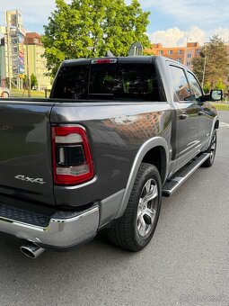 Dodge RAM 1500 Laramie—5.7 V8 HEMI—2020–KŮŽE—95.000km - 7