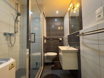 Na predaj: CENTRUM: Garsonka s BALKONOM + murovaná PIVNICA - 7