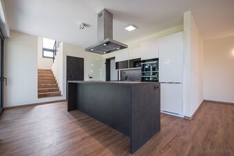 NA PREDAJ 4izb. rekreačný dom priamo pri golfovom areály - 7