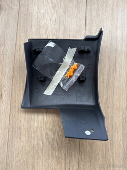 Rohová krytka predného blatníka - 7