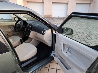 Škoda Roomster 1.6.16V 77 kW Elegance R.V.2009 - 7
