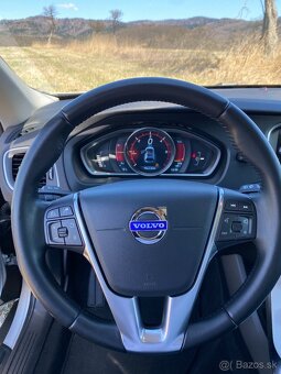 Volvo V40 Cross Country D2 Momentum Pro, Top stav. - 7