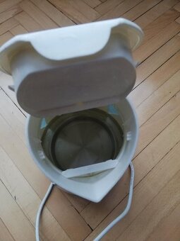 Rýchlovarná konvica 1,7l - 7