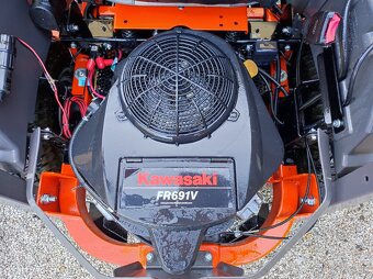 Predám kosačku Husqvarna Z448 - 7