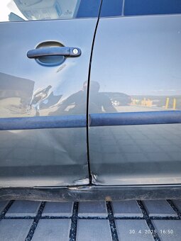 Predám vw golf 5 2004 1.9 TDI 74kw - 7