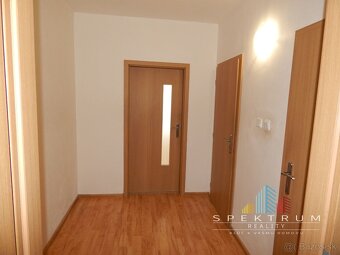 EXKLUZÍVNE-SPEKTRUM REALITY- Na Predaj čiastočne rekonštruov - 7