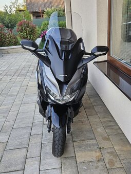 Honda Forza 350 - 7